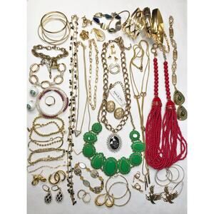 Gold Tone Jewelry Lot 1.8lb 45pc Estate Jewelry Vintage Bulk Necklaces Bracelets